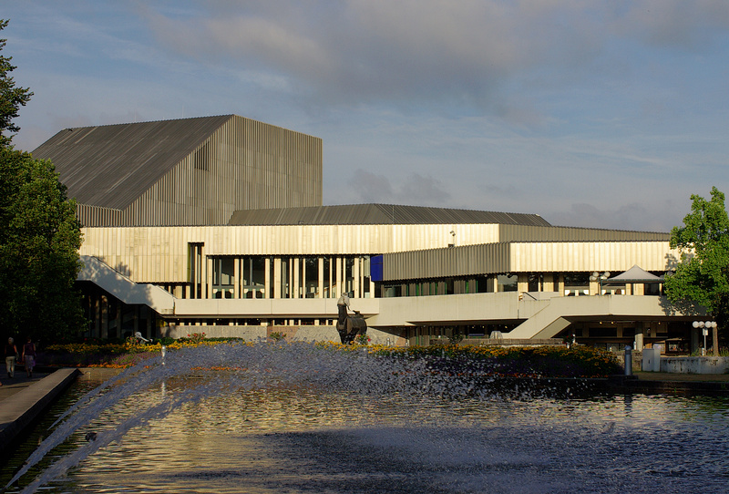 Badisches_Staatstheater_Karlsruhe_IMGP2104.JPG